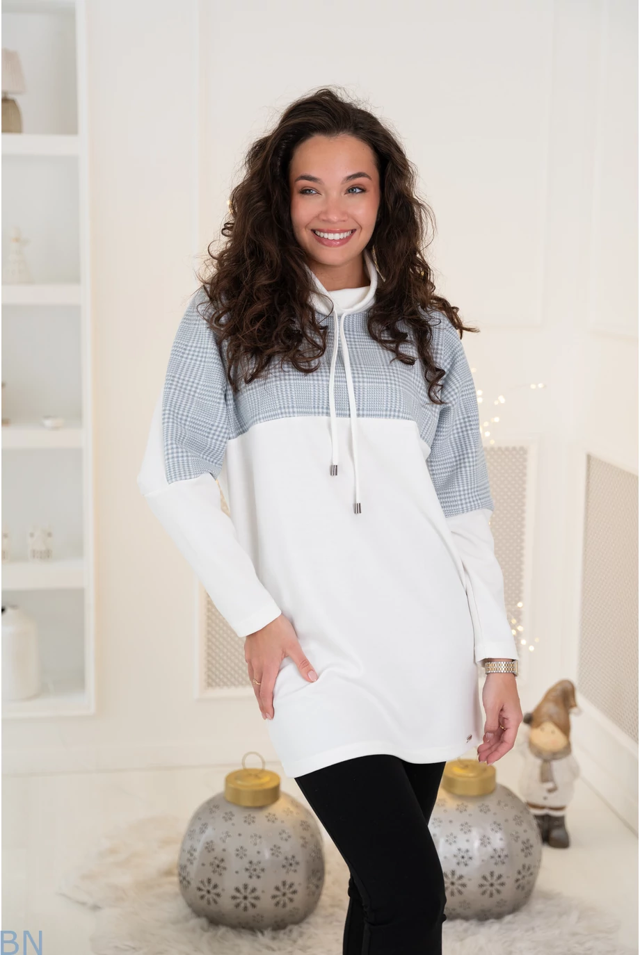 noris_tunika_feher_kek