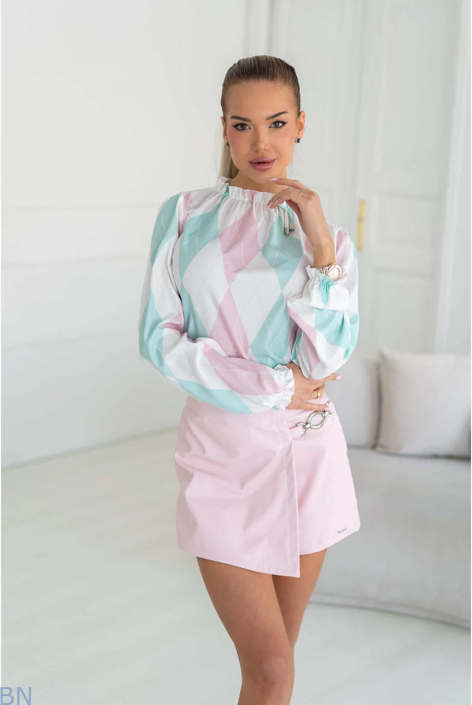 teresa_felso_rozsaszin_menta_mintas